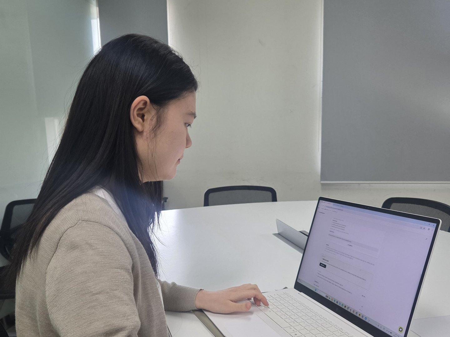 김현아 전문가가 데이터를 실제 영업 행동과 상담 가능성으로 연결하는 모습